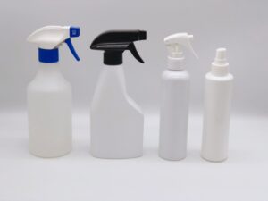 家の中に生えたカビは市販のカビ取り剤で落とせる？カビの取り方と予防方法を解説